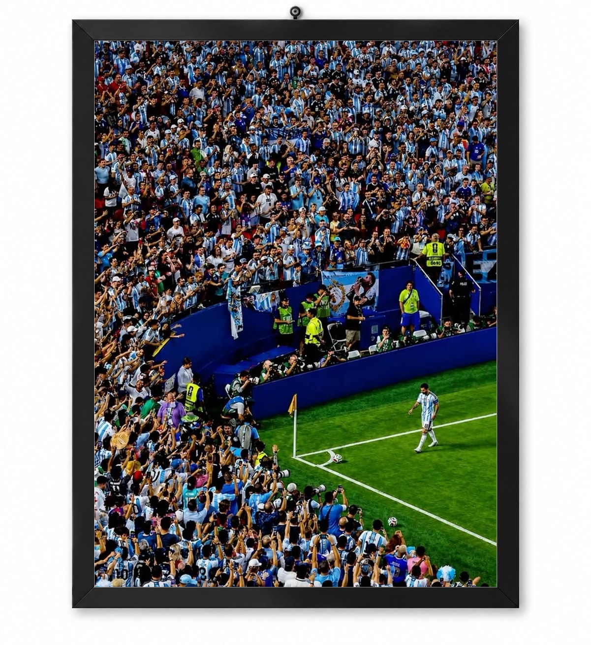 بوستر Lyon messi من تصميم Essaay – OUBELLE
